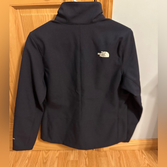 The North Face women’s jacket - Picture 3 of 3